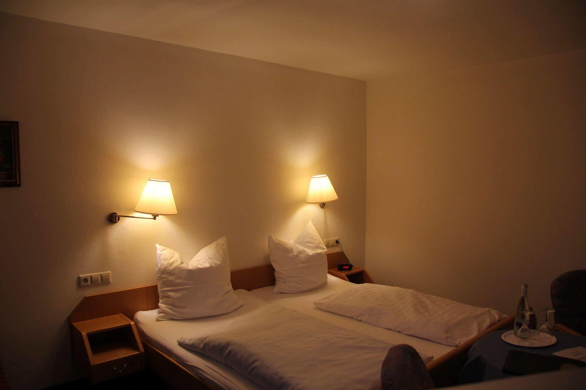 Landgasthof Ochsen Sinzheim Ngoại thất bức ảnh
